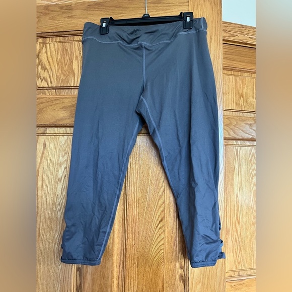 Joy Lab - Capri Active Leggings - Picture 3 of 6